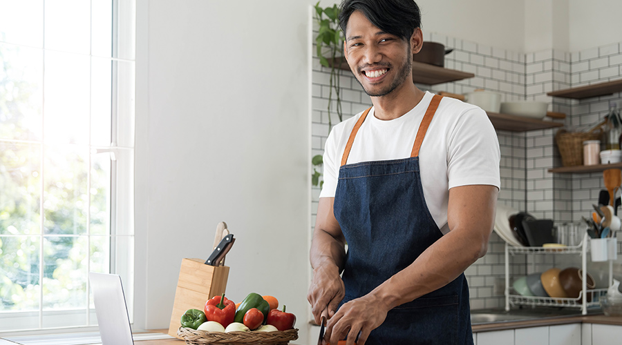 Memasak: Cowok di Dapur Itu Keren