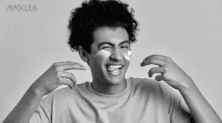 5 Mitos Skincare yang Masih Dipercaya Cowok (Padahal Bikin Muka Makin Ambyar)