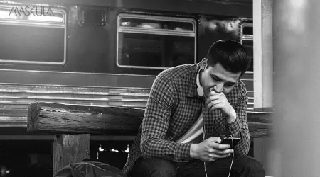 Survival Kit Pejuang Kantor Jauh: Dari Playlist Sampai Power Nap