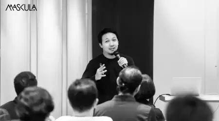 Bukan Cuma Gaya, Public Speaking yang Bagus Juga Bikin Cowok Lebih Berkelas